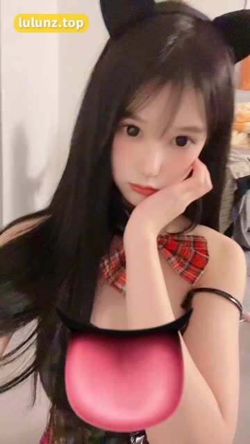 沈汝凡超哇噻圈内视频作品解析，细致剖析每一帧