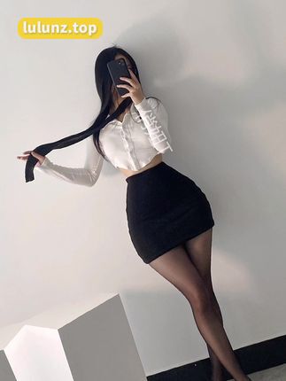 俏妞qiaoniuTT微密圈付费圈子作品,精美图集大放送