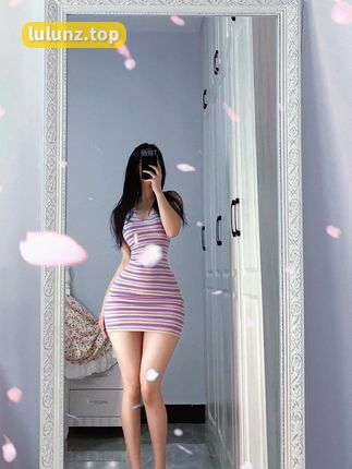 俏妞qiaoniuTT比基尼付费图集，尽在微密圈等你探索