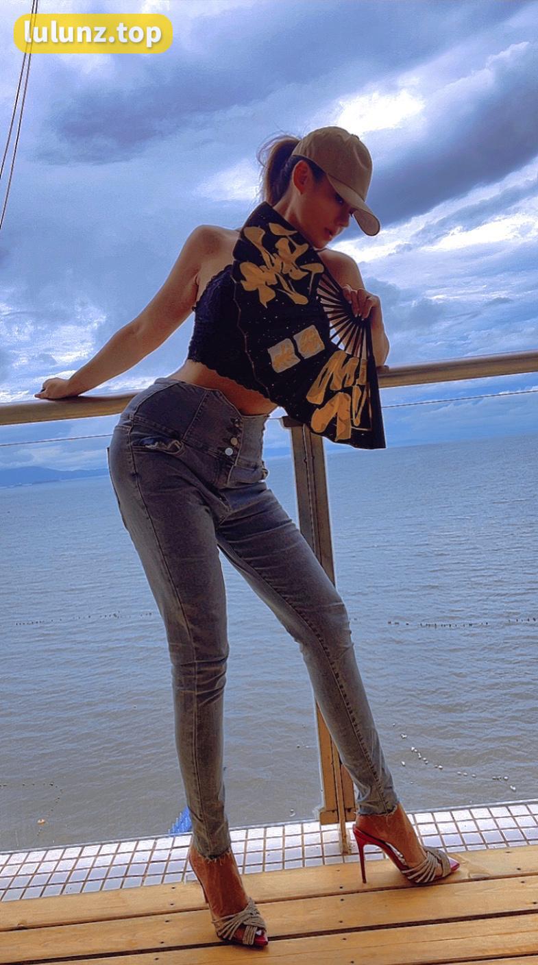 水蜜桃米米微密圈体验分享，网红世界的精彩生活