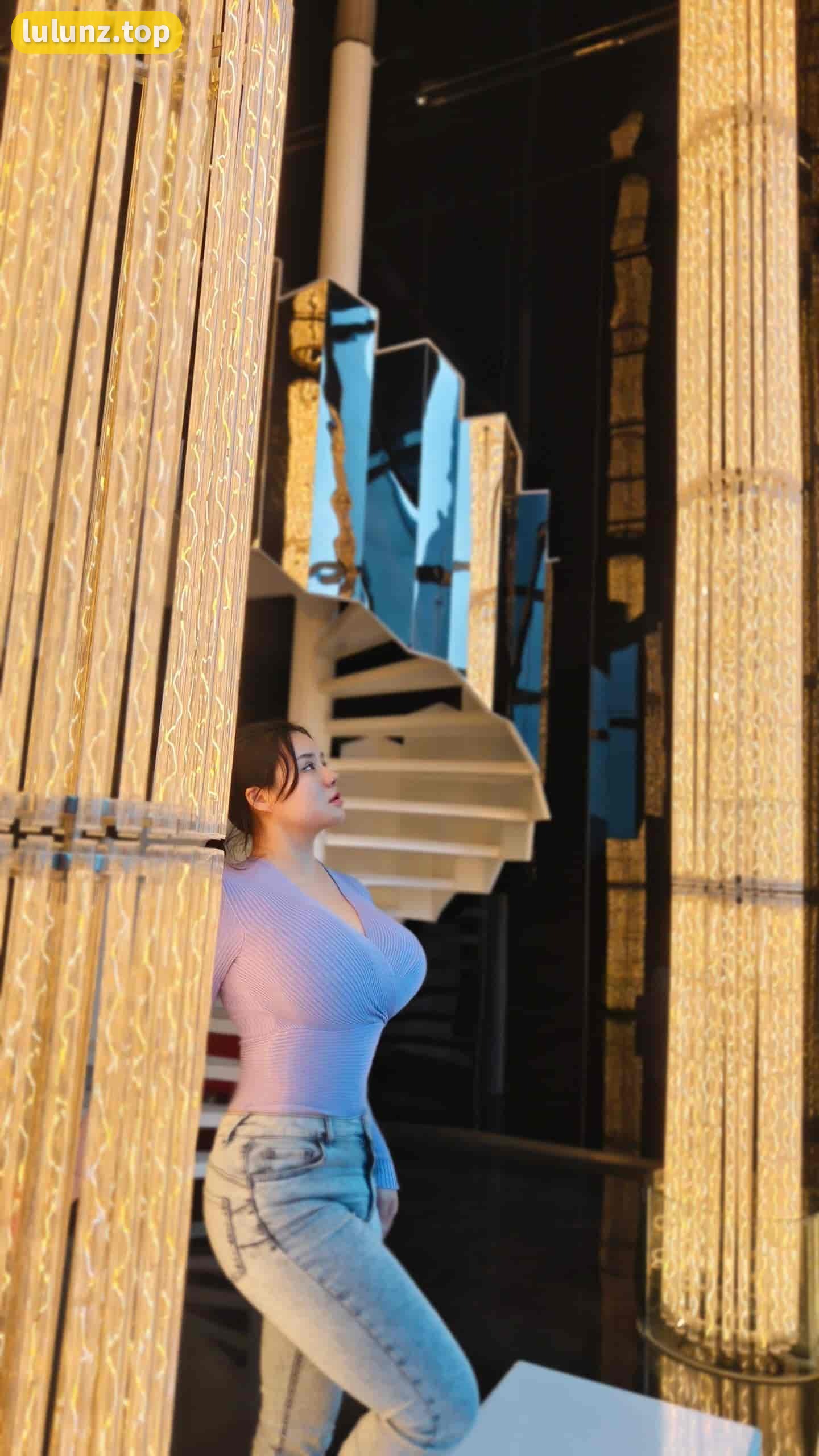 抖音网红水蜜桃米米个人介绍，了解她的精彩生活