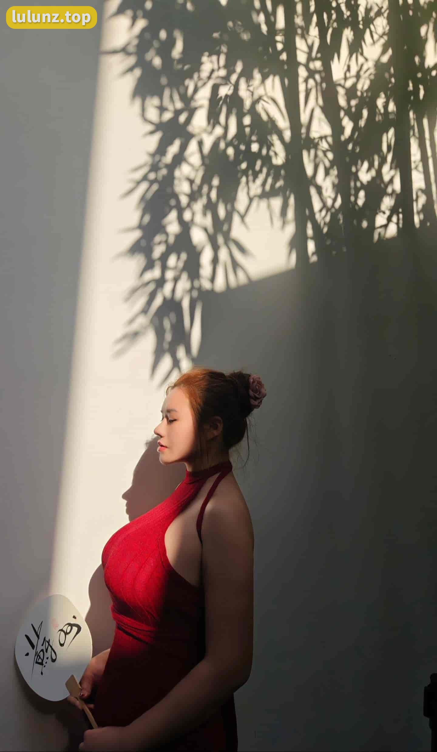 抖音网红水蜜桃米米个人介绍，了解她的精彩生活