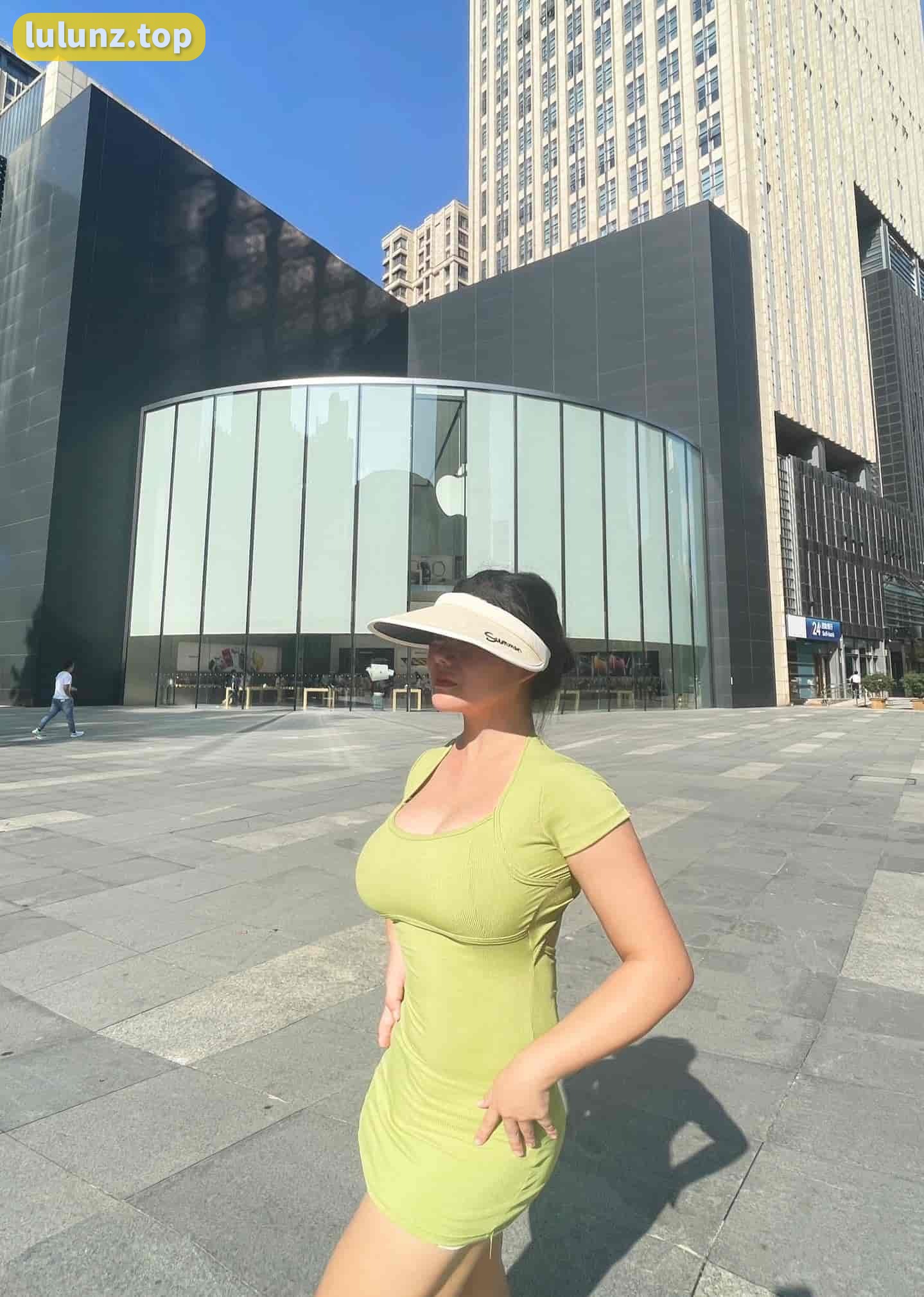 水蜜桃米米微密圈写真合集下载，畅享无限精彩