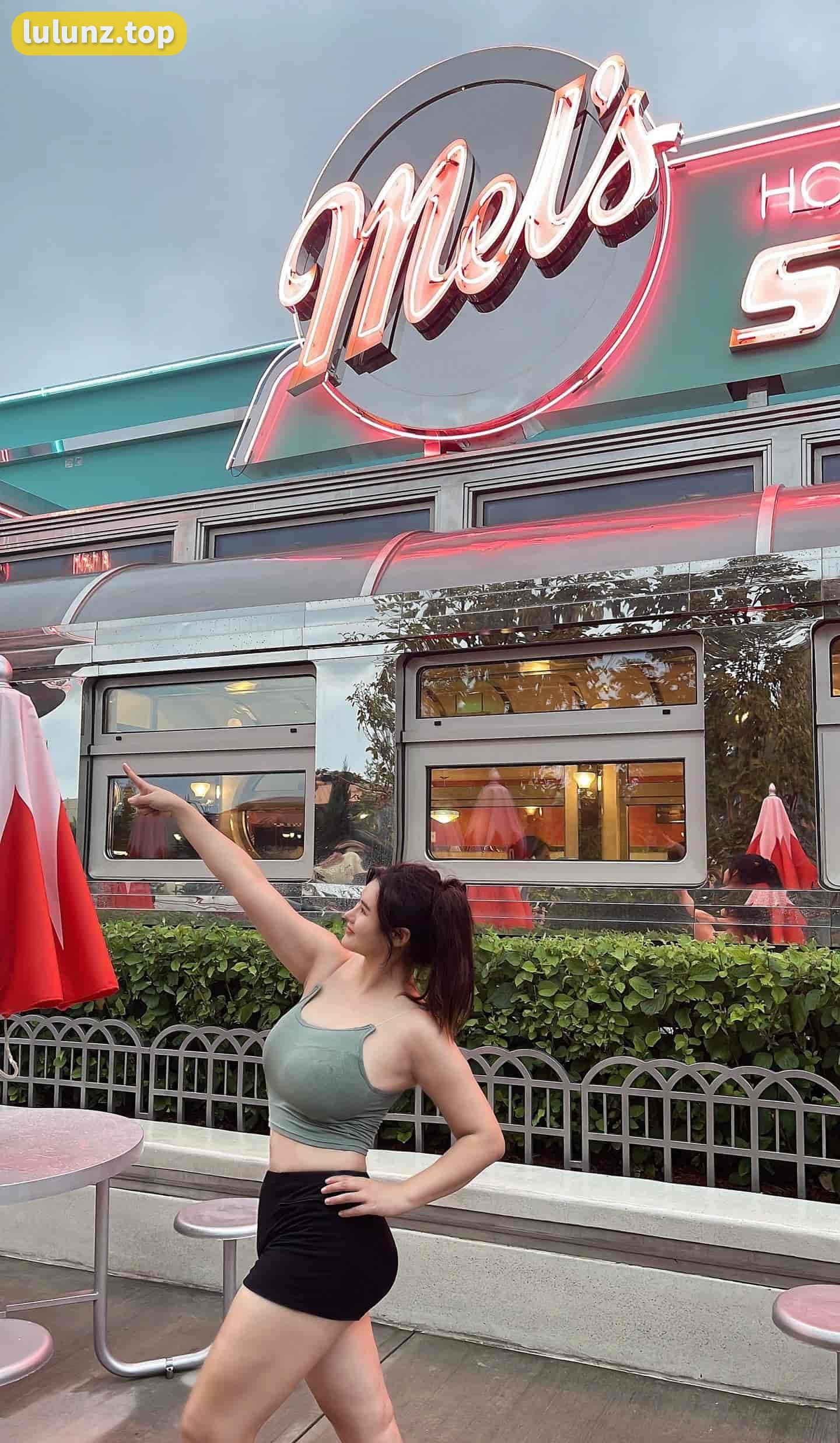 水蜜桃米米微密圈写真合集下载，畅享无限精彩