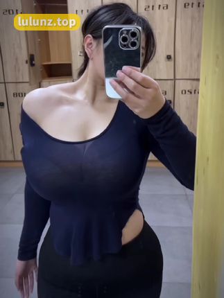 迷人的五姨太无水印高清图集下载，高质量美图欣赏