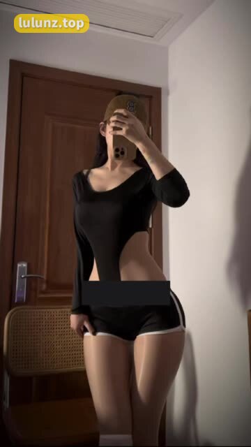 抖音网红陈佩奇yyyy的微密圈精选内容欣赏