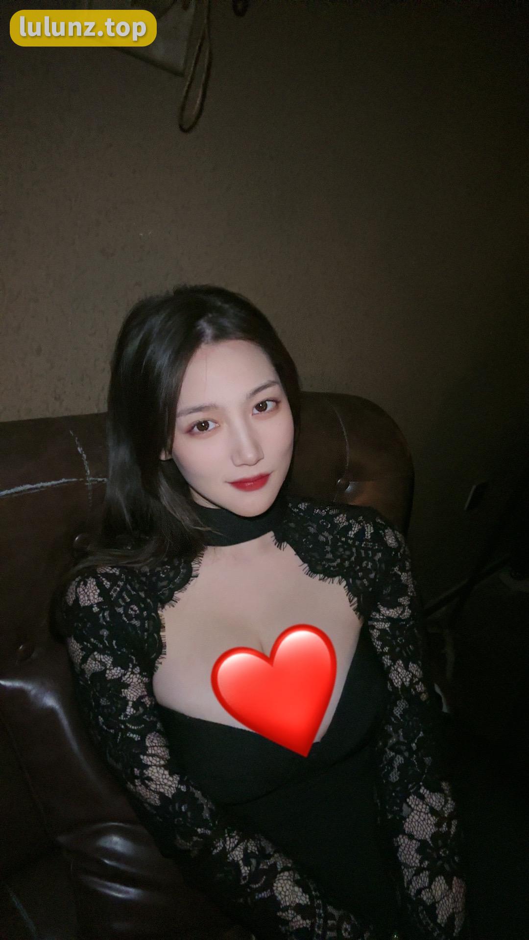 可可西yyy微密圈写真集,绝美风情尽收眼底心动不已