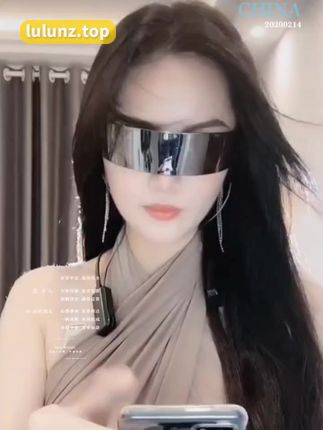 猪饲料ya微密圈精选魅力写真作品，性感魅力绚丽多彩照片视频双重呈现