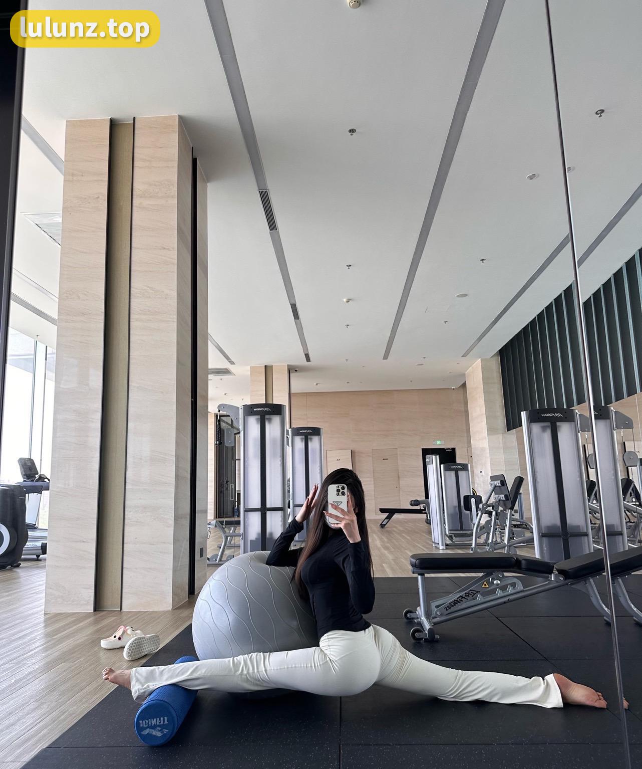 ii金希儿图包视频最新合集下载，全方位展示健身魅力