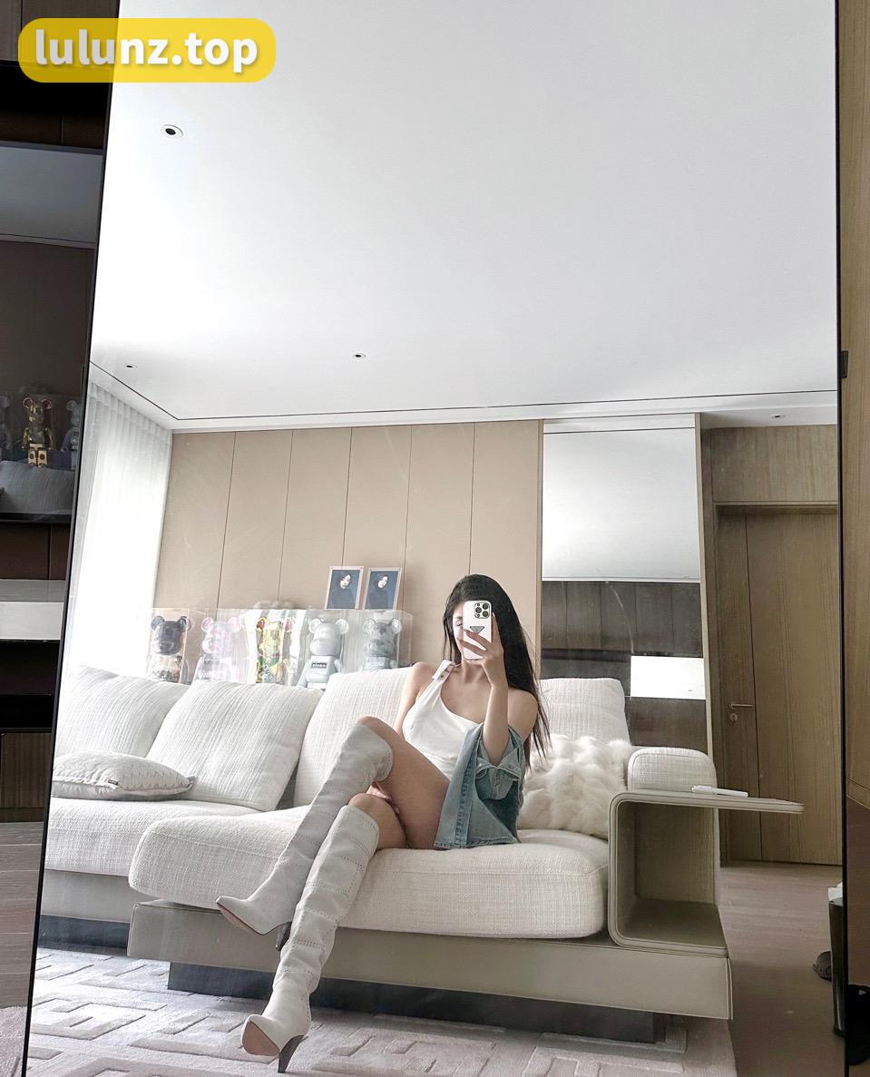 金希儿微密圈套图全集，微博健身博主金希儿最新瓜解析