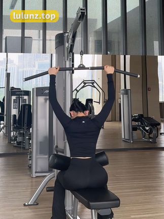 金希儿微密圈作品解读,背后的故事是什么?