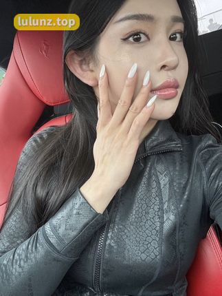 金希儿微密圈视图合集，绚丽画面魅力惊艳，双重享受