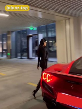 金希儿，健身女神微密圈视图集锦，完美展现性感曲线