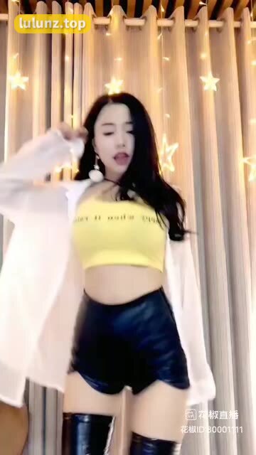 紫色哒豚豚txx呀（童小芯）微密圈付费特权，尊享VIP服务