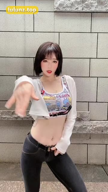 【激情】是可馨耶微密圈激情四射的视听盛宴，感受激情洋溢