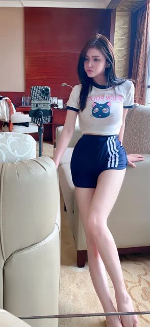 独家福利奔跑的晶骡儿微密圈专属视图套图，尊享特权VIP待遇