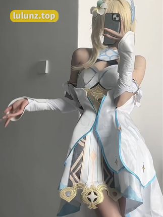 抖音女刺客儿微密WEME圈封面写真，美轮美奂尽显风采