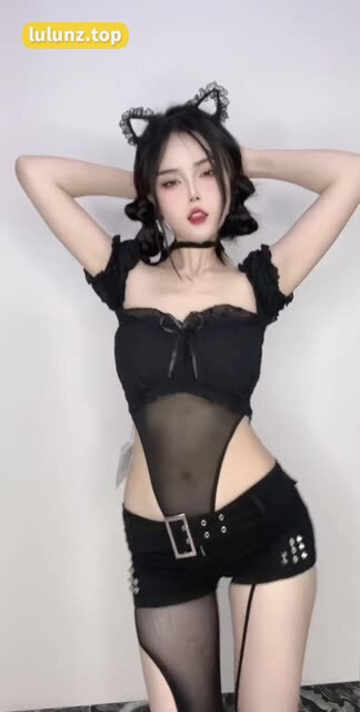 小艾根本吃不饱微密圈(WEME觅圈)付费圈子作品合集，独家内容分享