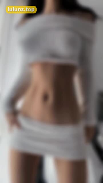 小艾根本吃不饱微密圈性感妩媚网红，揭开她的独特魅力