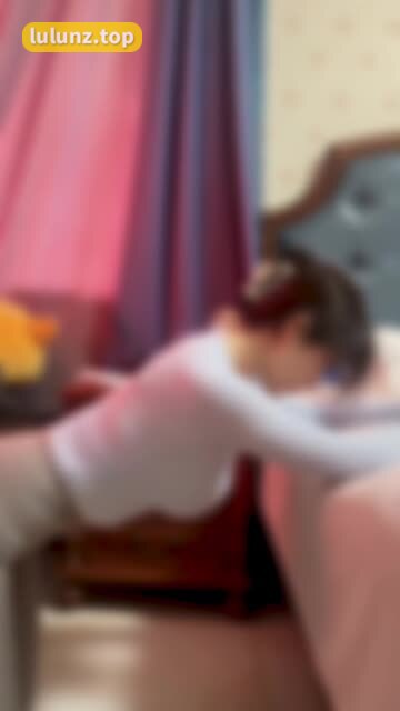 小艾根本吃不饱是什么梗，网红背后故事