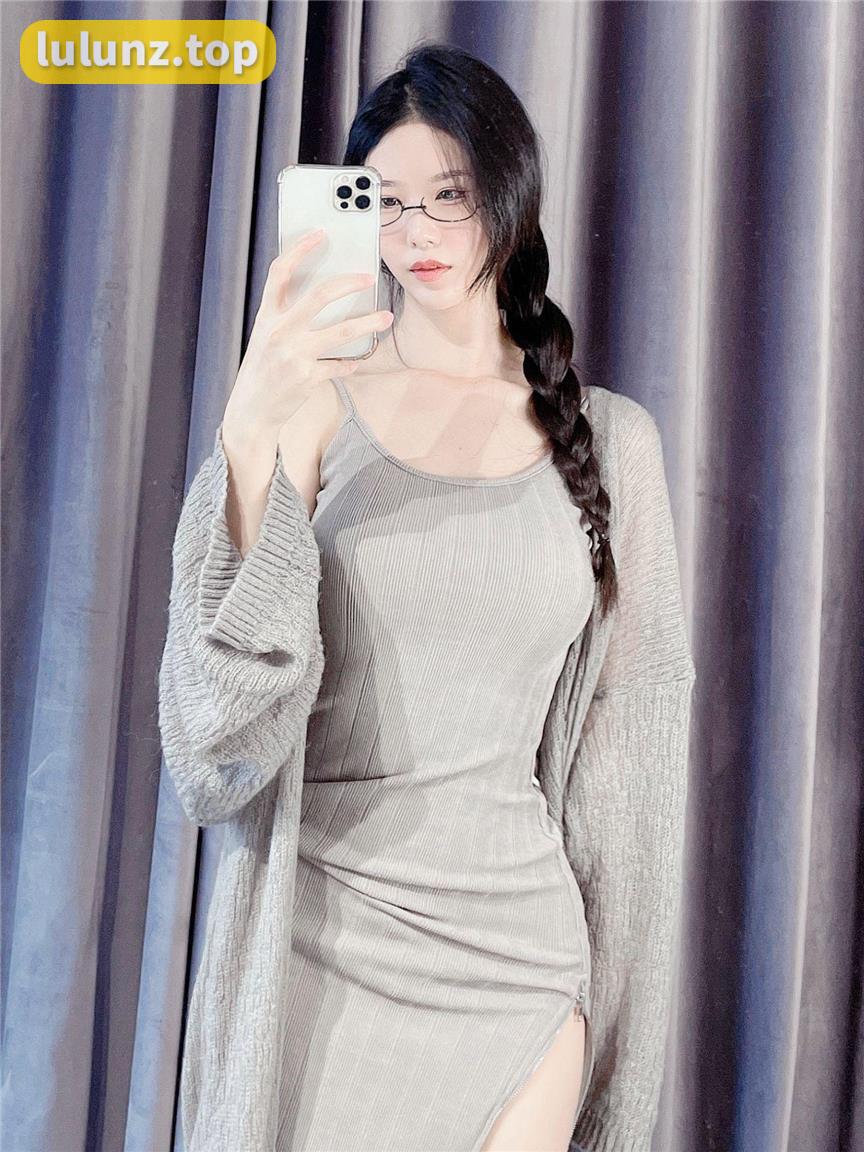 抖娘利世微密圈作品《深绿》时尚境界，经典时尚演绎