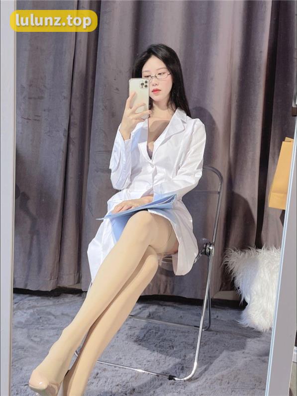 抖娘-利世2月微密圈福利，二月特别福利