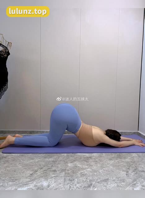 迷人的五姨太-微密圈美图集，完整下载