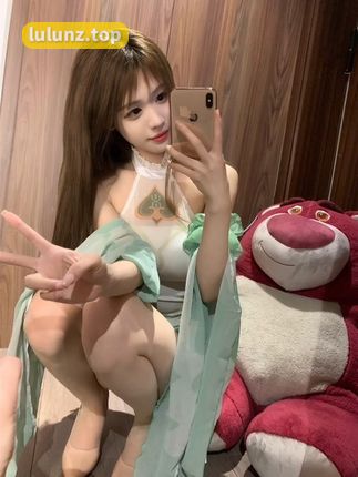 无敌粉红暴龙战神肖雅婷微密图片视频合集,完整打包