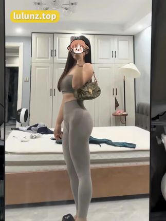 抖音百万粉丝文茜维密照流出，网红美照引发热议