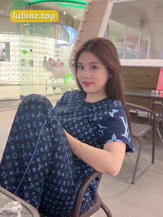 奶雯微密照片合集&amp;视频汇总，全方位展现魅力