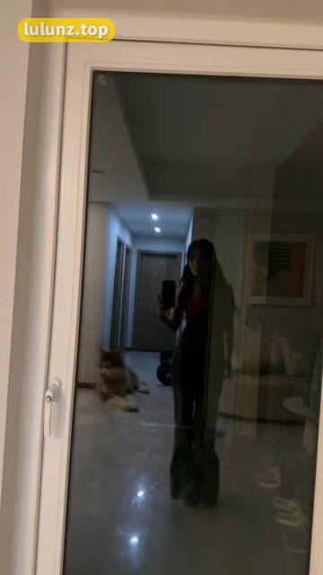 揭秘抖音奶雯的微博踪迹，古韵遗风与美食探索的完美融合