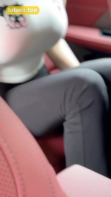 奶雯微密圈作品资源分享，时尚穿搭与生活方式的精彩