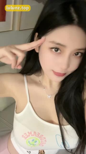 奶雯微密圈作品资源分享，时尚穿搭与生活方式的精彩