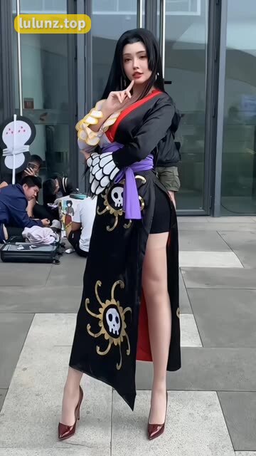 抖音270万粉丝顶级颜值网红于芷晴,微密圈付费订阅作品流出