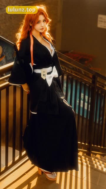 于芷晴mini微密圈图片，身材炸裂的惊艳瞬间