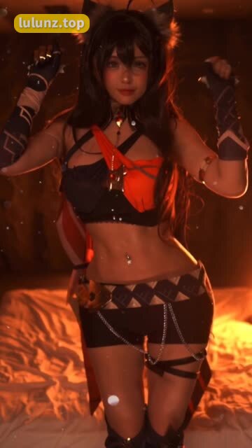 于芷晴mini微密圈图片，身材炸裂网友直呼顶不住！