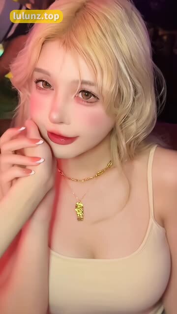 微博于芷晴最火图片，好看吗？