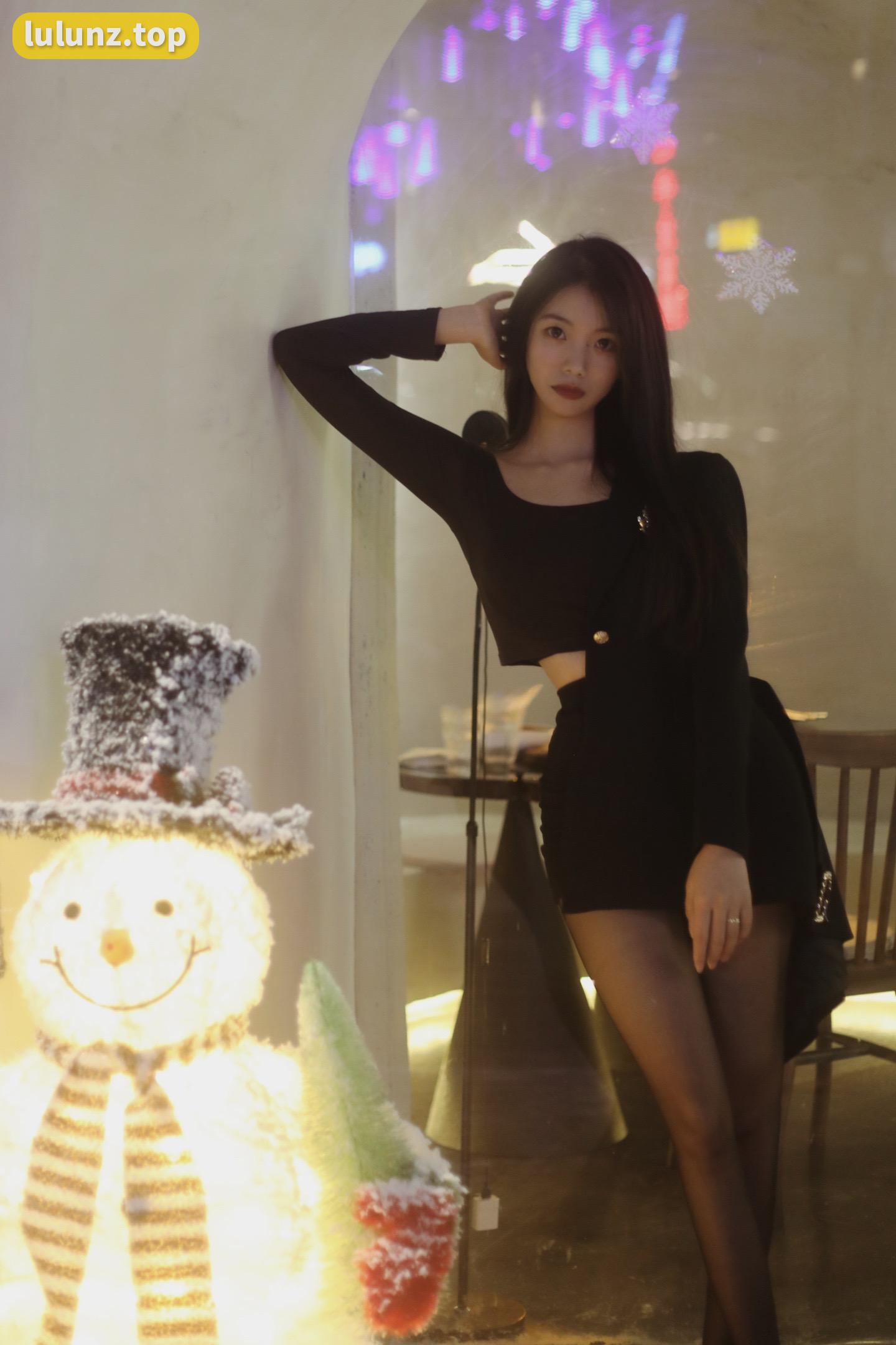 纪念小小v免费图集，在线赏析高颜值美图