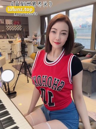 微密圈网红果儿Victoria的精彩生活，独家揭秘