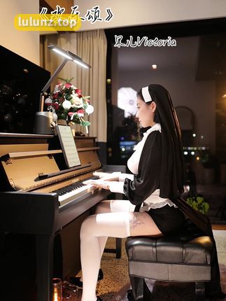 秀人网果儿Victoria（松果儿），微密圈写真合集