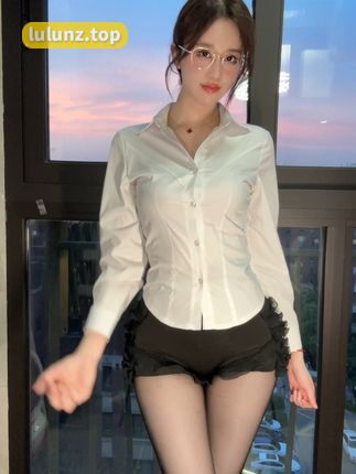 轩子巨二兔微密圈#VIP付费贴#，01月07日女仆装新作