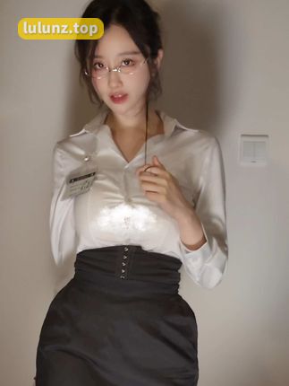 轩子巨2兔3000元定制视频，独家内容高价背后的秘密