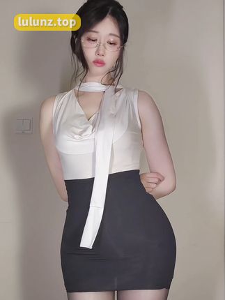 轩子巨2兔3000元定制视频，独家内容高价背后的秘密