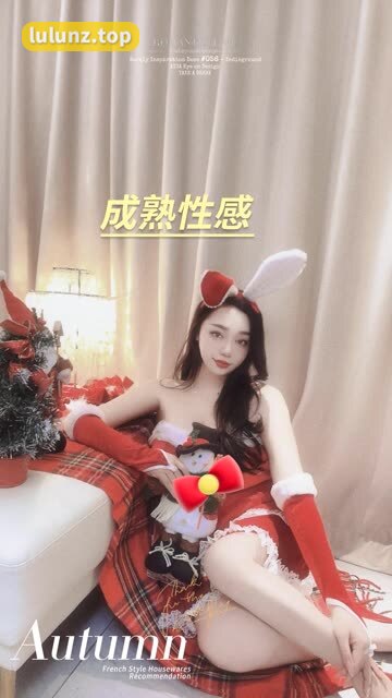 阿色微密圈最新作品，红色兔女郎造型太迷人