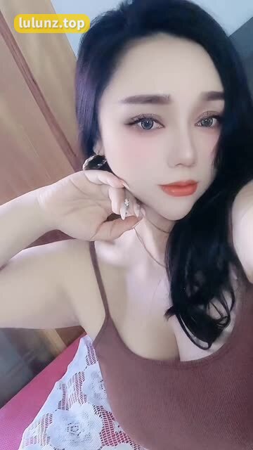 抖音阿色微密weme圈视频，微胖女人也能如此吸睛