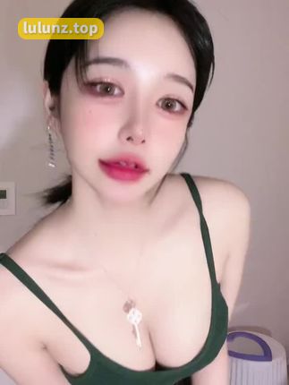 小猫咪CK微密圈的幕后故事，网红生活揭秘