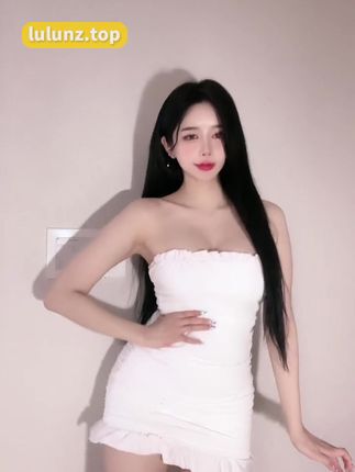 微博小猫咪CK最新微密圈动态,关注她的生活点滴