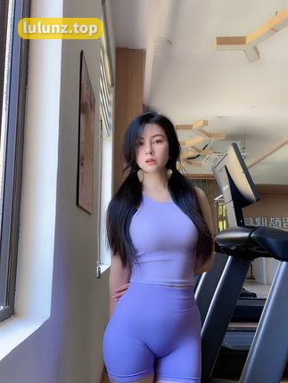 微密圈网红小喵咪CK抖音22万粉丝，这颜值还有身材谁看了谁迷糊