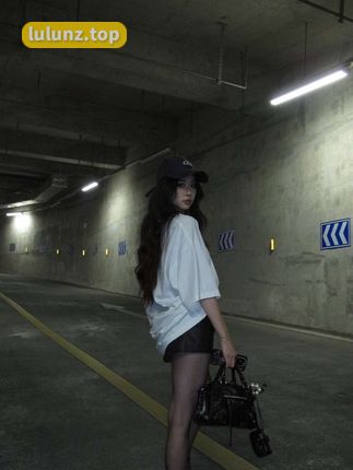 Sia不吃鱼全套微密圈合集,微密写真独家分享