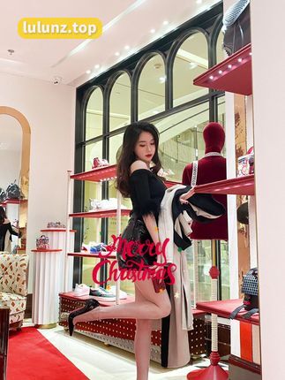 sia不吃鱼全套作品，微密圈穿搭美感解析